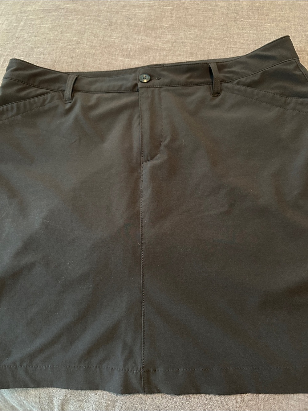 Eddie Bauer Women's Black Skort